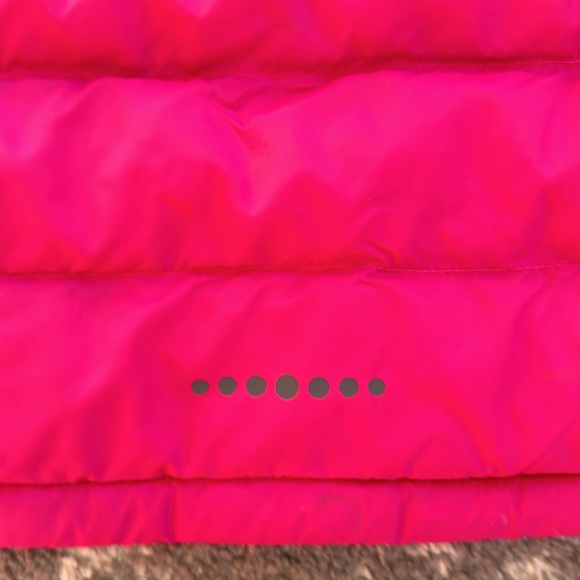 UNIQLO kids Bubblegum pink puffer vest - Picture 3 of 10